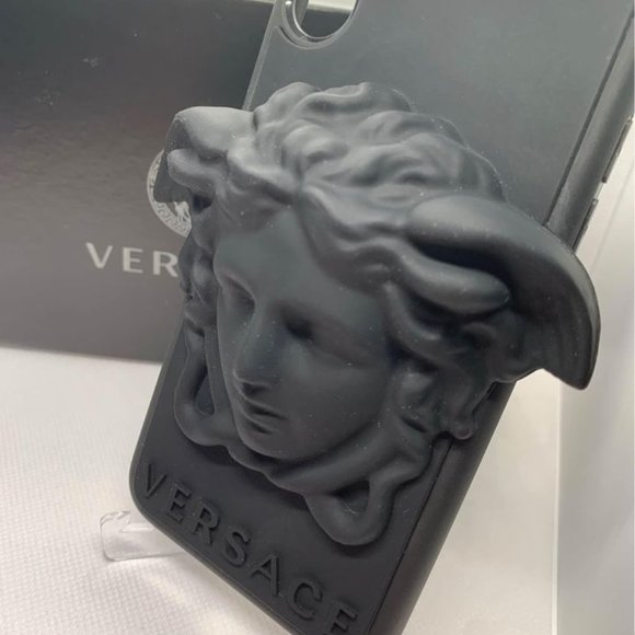 Versace IPhone X or XS Case - Picture 3 of 3